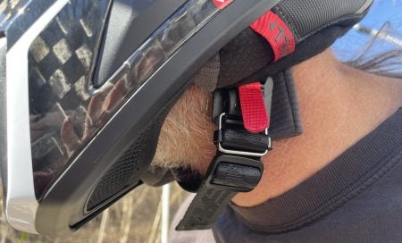 Leatt's Fidlock magnetic buckle on the 9.5 Carbon